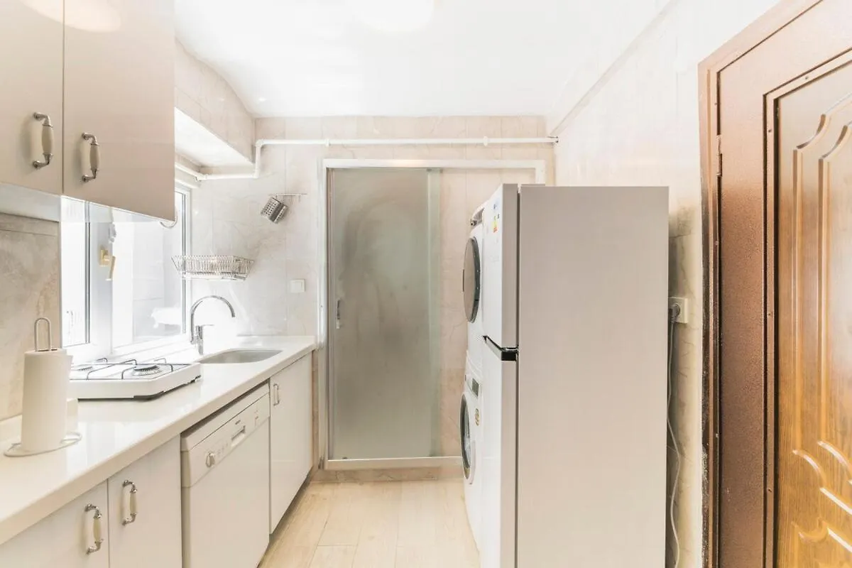 Beautiful 2Br House Wac 400Meters Taksim Square Innv34003 Istanbul
